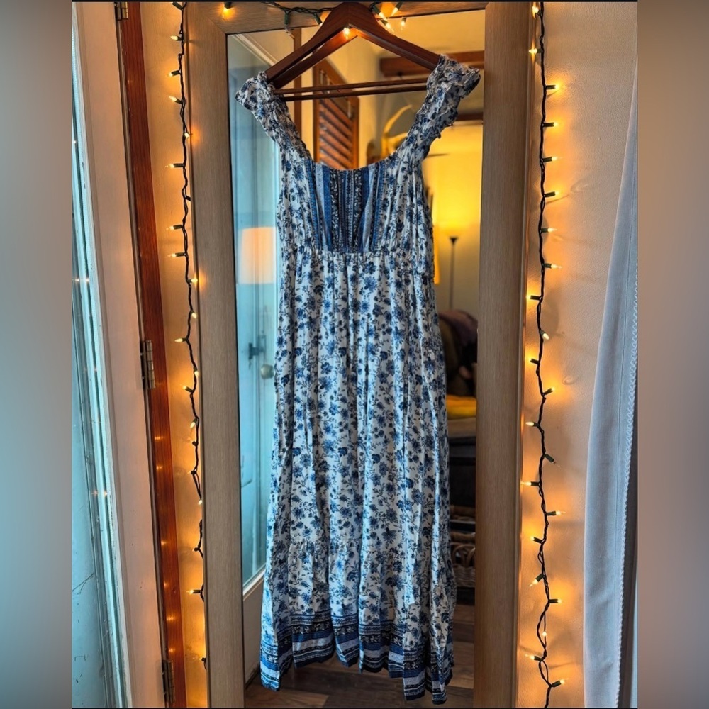 Blu Pepper White/blue Floral Maxi Dress Large